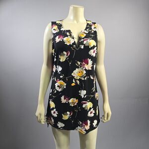 White House Black Market Floral Print Top R3